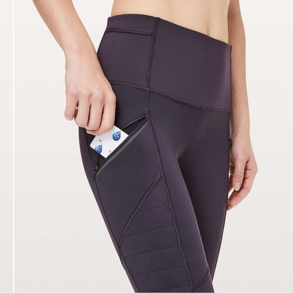 Lululemon Women’s Toasty Tech Tight Legging 28” Cyber Purp. Size 6. Gently Used. - Picture 9 of 9